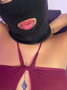 mia_roose_02's Live XXX Chat