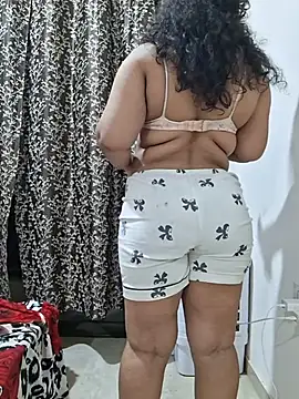 Your_Sanaa1's Webcam Show