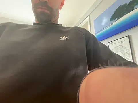 Luckyenglishmanx's Webcam Show