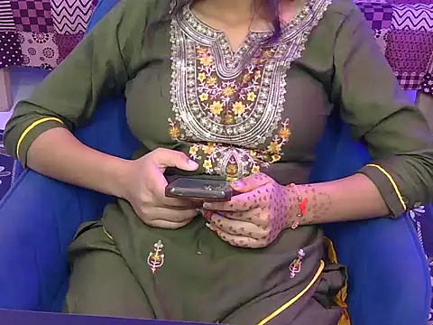 its-soniya's Webcam Show