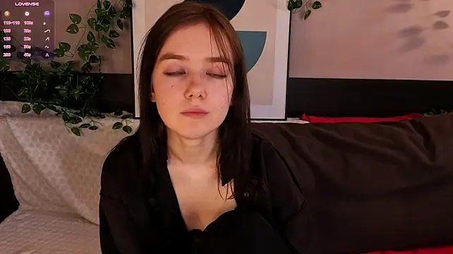 NylaVeyne's Live XXX Chat
