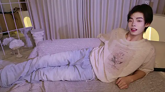 XiaoZeouba's Webcam Show