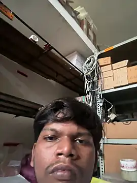 yours__chaitanya_'s Webcam Show