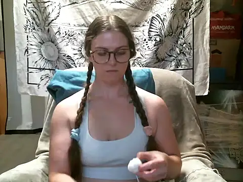 katie_kitten38's Webcam Show