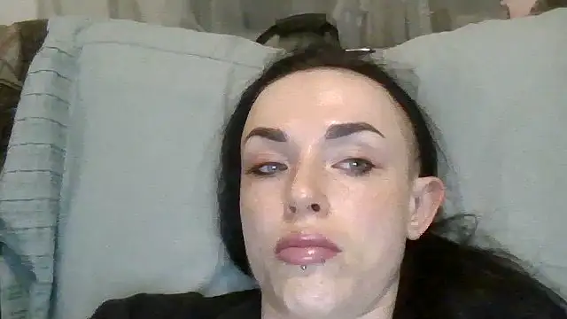 Trinsy_Love's Live XXX Chat
