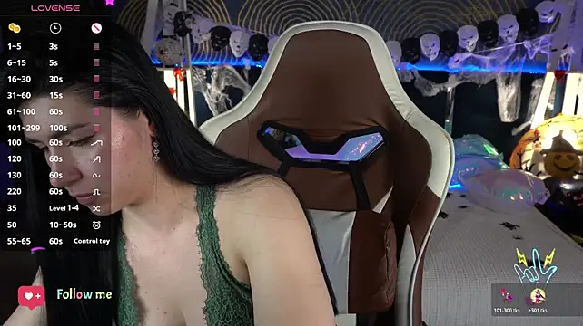 EmilyCandyy's Webcam Show