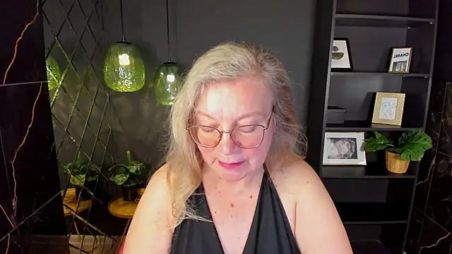 NataliMellow's Webcam Show