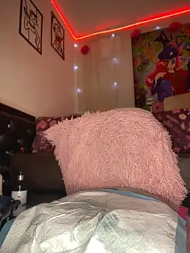 Emma_Brown_12's Webcam Show