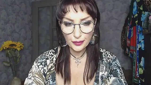 Aziza1's Webcam Show