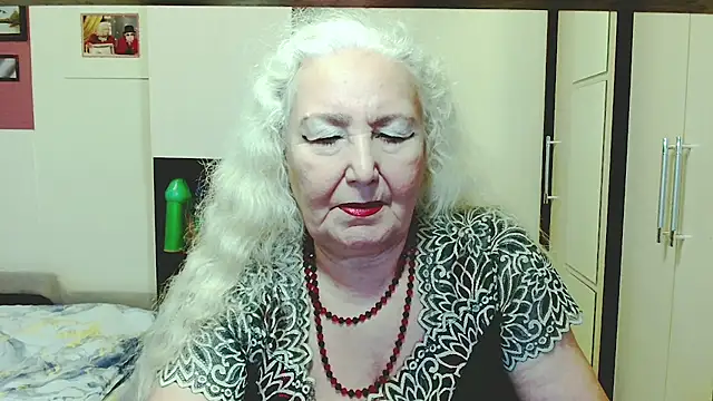 GrannyAlisa's Webcam Show