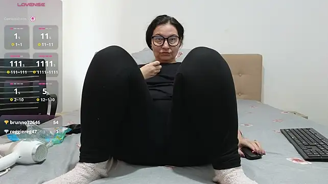 SpoilHerThick's Webcam Show