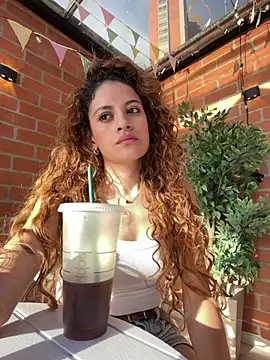 alana15's Webcam Show