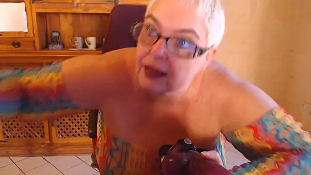 MISS_LINDAH's Live XXX Chat