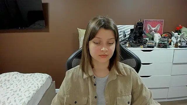 SoniNesti's Live XXX Chat