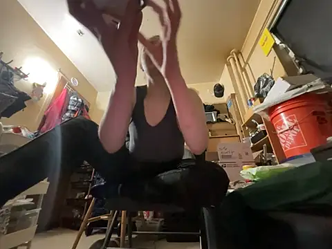 Snowbunnycake_131 现场性爱视讯表演