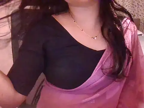 Diya_04's Webcam Show