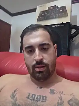 Antonio123499's Webcam Show