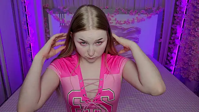 LilyStarlight's Webcam Show