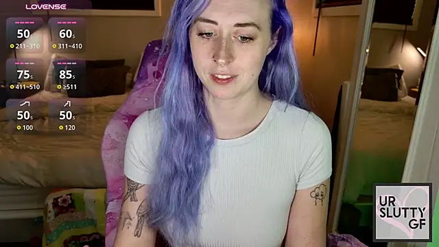 ursluttygf's Live XXX Chat