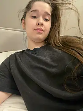 HornyGirlH's Webcam Show