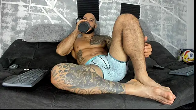 leonidas_18k's Webcam Show