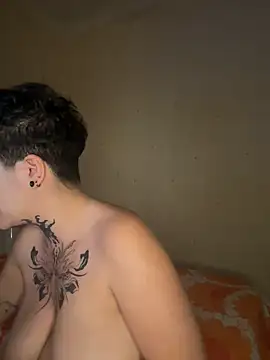 callmelouve's Live XXX Chat