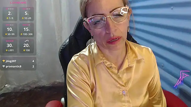 Chayla_Ruiz 现场XXX聊天