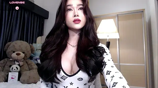 KeenMazikeen69's Webcam Show