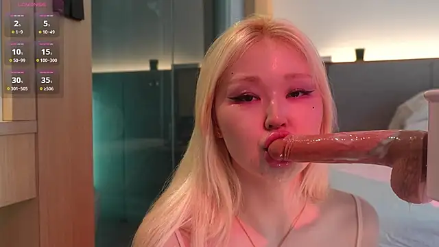 hyun_chia's Webcam Show