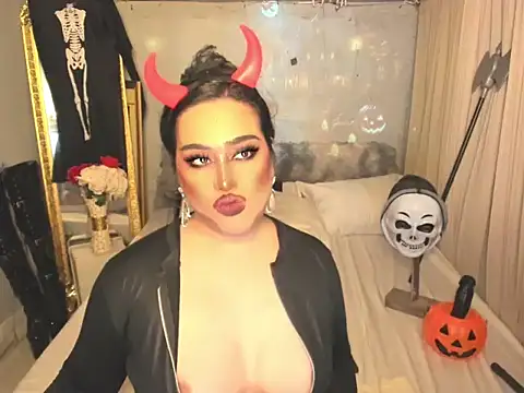 RavennaMiller's Webcam Show