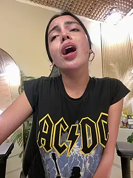 TS-SimplyTheBest's Webcam Show
