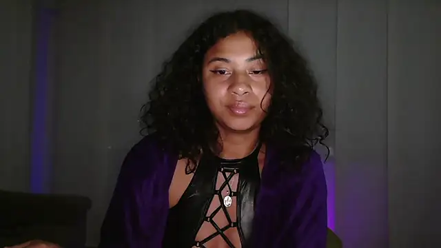 dark_enchantress_'s Live XXX Chat