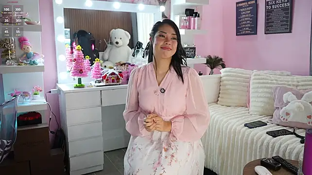 AsianSweetMilf's Live XXX Chat