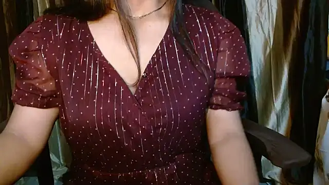 Wow_Lovely_ 现场性爱视讯表演