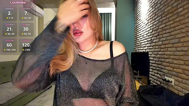 fifteenpoem's Webcam Show