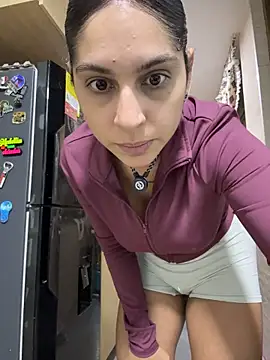 charlotte_stevenss_'s Webcam Show
