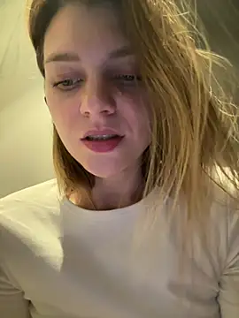 ValenciaShock's Live XXX Chat