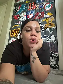 QueenNuttCollector's Webcam Show