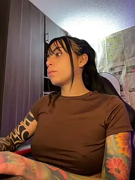 i_am_nina_'s Live XXX Chat
