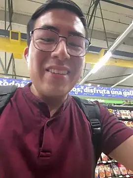 andrewmhilton_ 现场性爱视讯表演