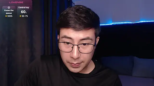 andrewmhilton_ 现场性爱视讯表演