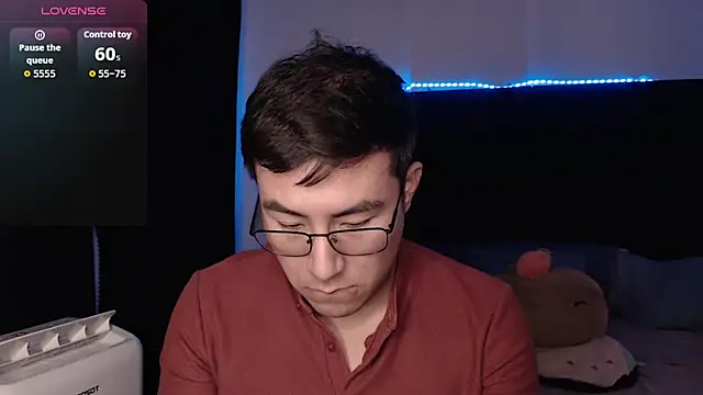 andrewmhilton_'s Webcam Show