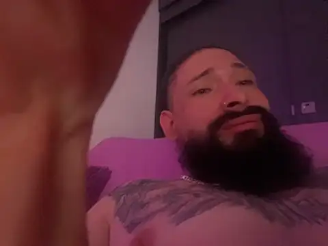 queenryan 现场性爱视讯表演