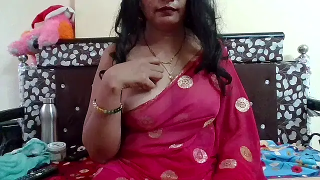 NautyBabe's Live XXX Chat