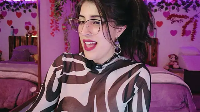 AzaharJaan's Live XXX Chat
