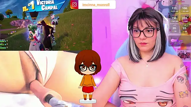 cinna_monroll's Webcam Show