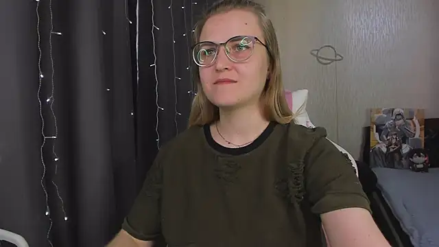 MissBrightShine's Live XXX Chat
