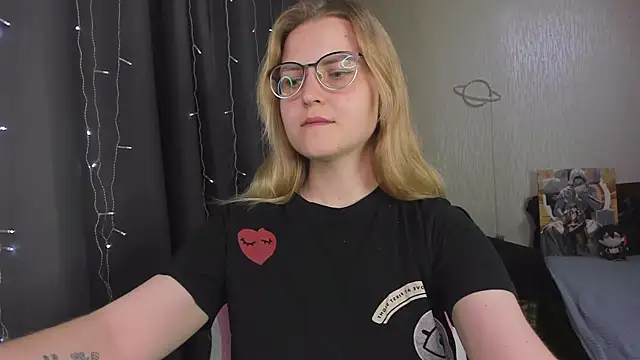 MissBrightShine's Live XXX Chat