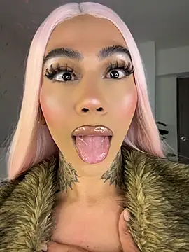 miss_tatiana_'s Webcam Show