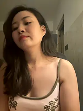 qin-baby666's Webcam Show